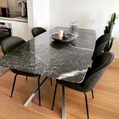 Arte Marble Alanya Siyahı Mermer Yemek Masası